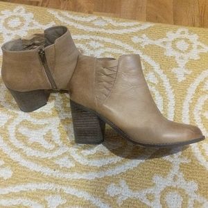 Very Volatile leather boots